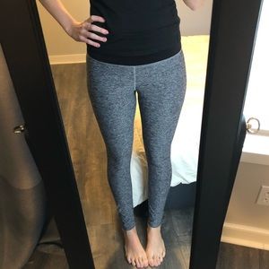 PINK yoga leggings size M